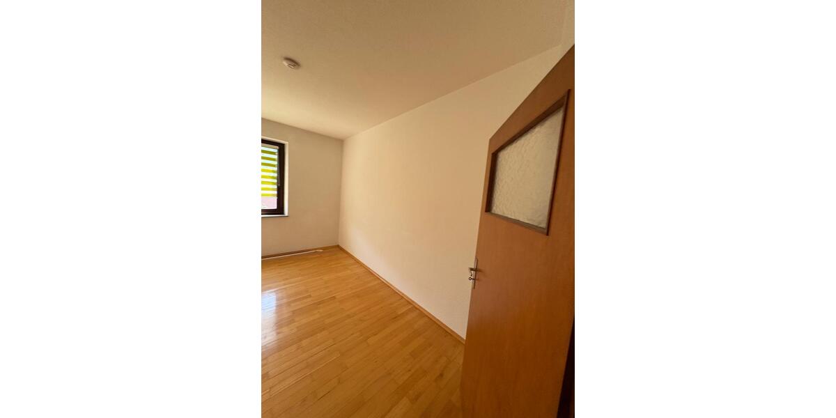 Etagenwohnung Bad Brückenau - 3 Zimmer, 82 m&sup2;, 615&euro; | Angebot:24816660