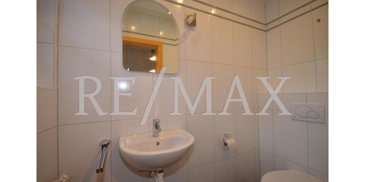 Einfamilienhaus Idstein - 8 Zimmer, 160 m&sup2;, 2.800&euro; | Angebot:24224492