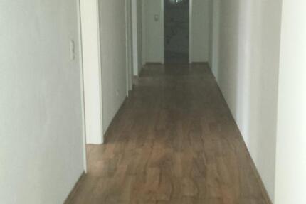 Schöne Wohnung mit Einbauküche in Bad Kösen demnächst zu vermieten! 2 zimmer