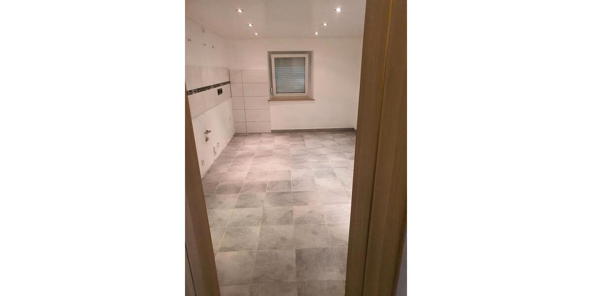 Einfamilienhaus Trier Feyen-Weismark - 3 Zimmer, 100 m&sup2;, 950&euro; | Angebot:26032816