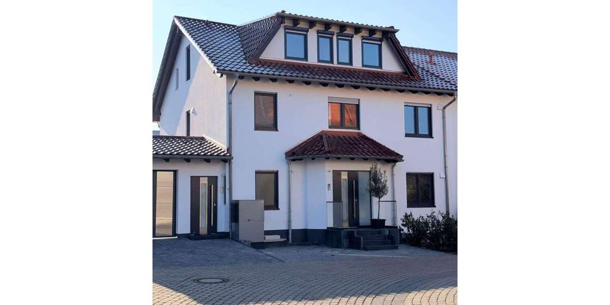 Einfamilienhaus Karben - 10 Zimmer, 305 m&sup2;, 4.100&euro; | Angebot:25360672
