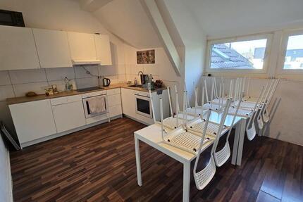 Wohnen auf Zeit Krefeld - 6 Zimmer, 150 m&sup2;, 600&euro; | Angebot:25550414