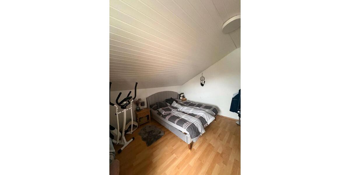 Dachgeschoßwohnung Mühlacker - 2 Zimmer, 60 m&sup2;, 650&euro; | Angebot:26692450