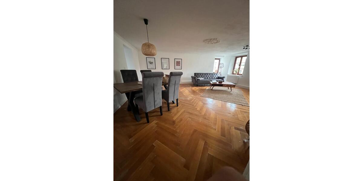 Etagenwohnung Schwandorf - 3 Zimmer, 96 m&sup2;, 1.050&euro; | Angebot:25305103
