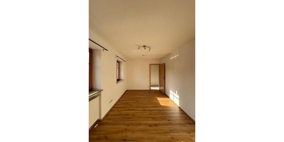 Hochparterre Oberstaufen - 3 Zimmer, 86 m&sup2;, 1.070&euro; | Angebot:26249096