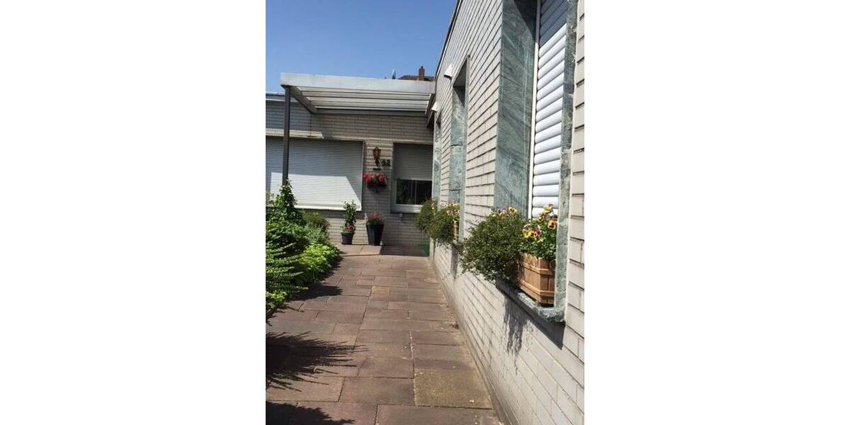 Bungalow Moers Moers-Mitte - 2 Zimmer, 78 m&sup2;, 620&euro; | Angebot:25245755