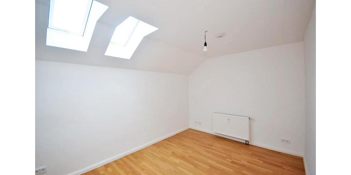 Dachgeschoßwohnung Bargteheide - 3 Zimmer, 95 m&sup2;, 1.330&euro; | Angebot:26678330