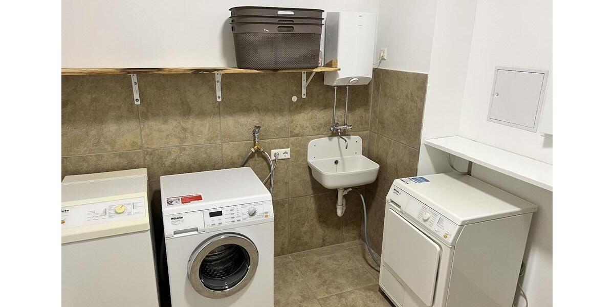 Wohnen auf Zeit Backnang - 3 Zimmer, 180 m&sup2;, 2.770&euro; | Angebot:26210791