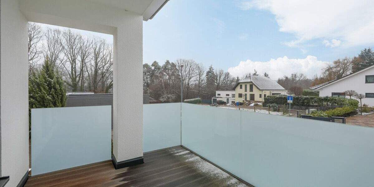 Etagenwohnung Pforzheim Sonnenhof - 3 Zimmer, 80 m&sup2;, 1.045&euro; | Angebot:24874008