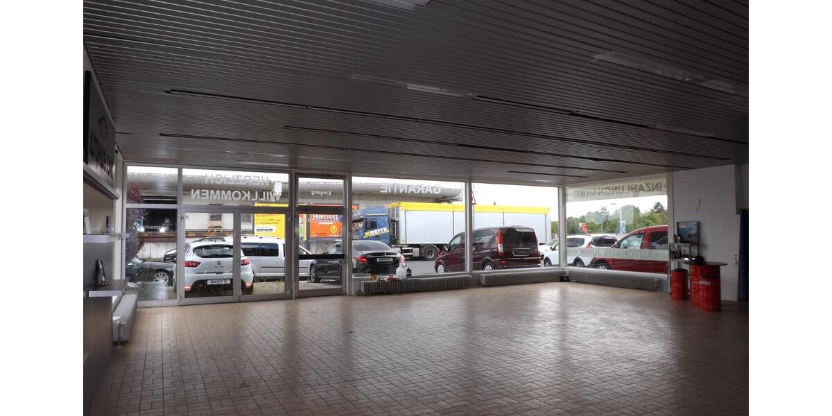 Autohaus,Autovermietung,Gewerbeimmobilie m. Werkstatt,Halle,Außengelände in SZ-Bad zimmer