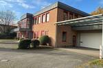 Gewerbeimmobilie Büros & ebenerdige Halle zimmer