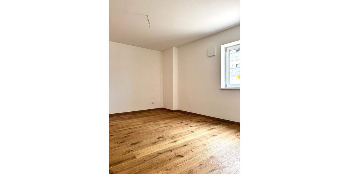 Etagenwohnung Deggendorf - 2 Zimmer, 72 m&sup2;, 840&euro; | Angebot:25671559