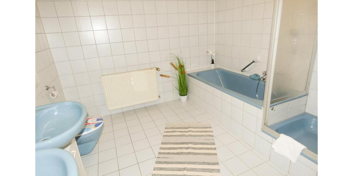 Wohnen auf Zeit Schwandorf - 3 Zimmer, 110 m&sup2;, 130&euro; | Angebot:18427588