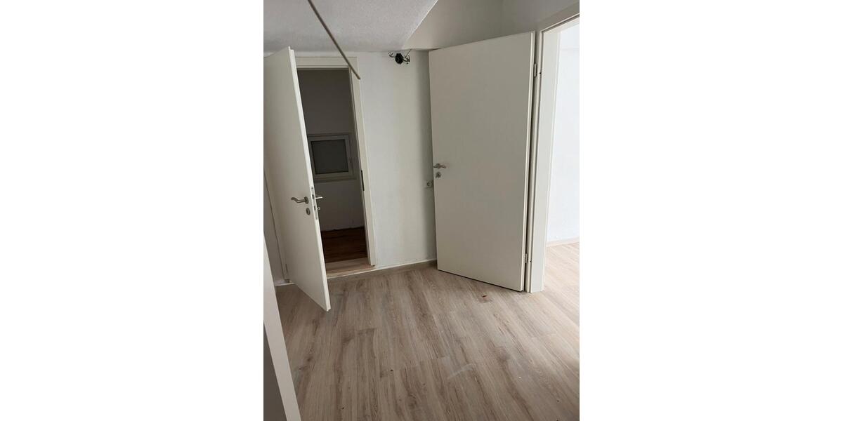 Etagenwohnung Schlitz - 3 Zimmer, 80 m&sup2;, 600&euro; | Angebot:26184478