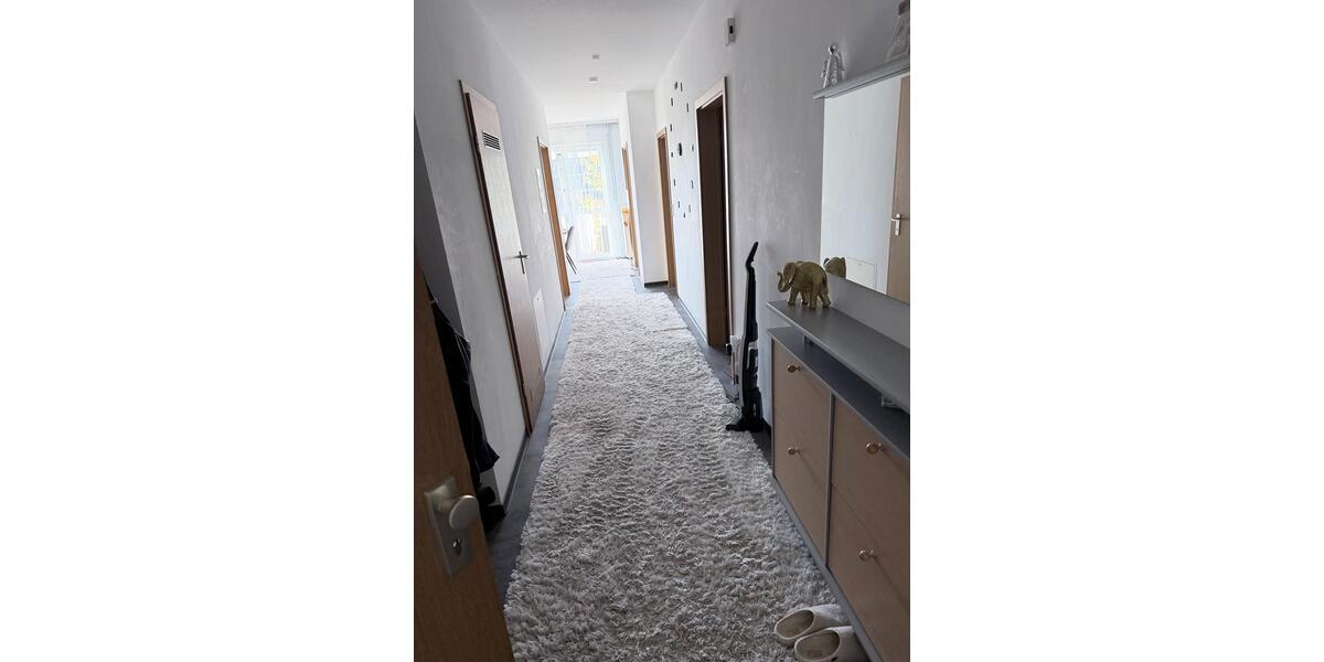 Dachgeschoßwohnung Weißdorf - 2 Zimmer, 75 m&sup2;, 550&euro; | Angebot:26296528