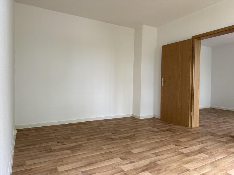 Erstbezug nach Komplettsanierung! Zentrumsnah. zimmer