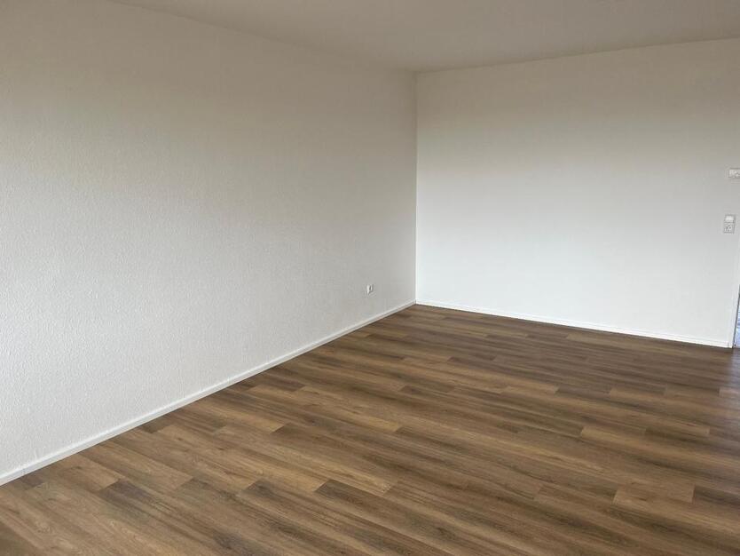 Möblierte Ein-Zimmer-Wohnung: Erstbezug nach Sanierung