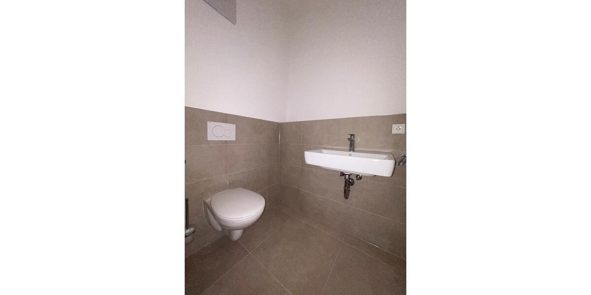 Urbane Neubauwohnung in den Blauhöfen: 3,5 Zimmer und Loggia mit Abendsonne 3 zimmer