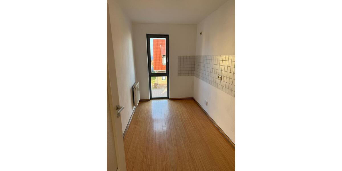 Etagenwohnung Waren (Müritz) - 2 Zimmer, 52 m&sup2;, 570&euro; | Angebot:25963476