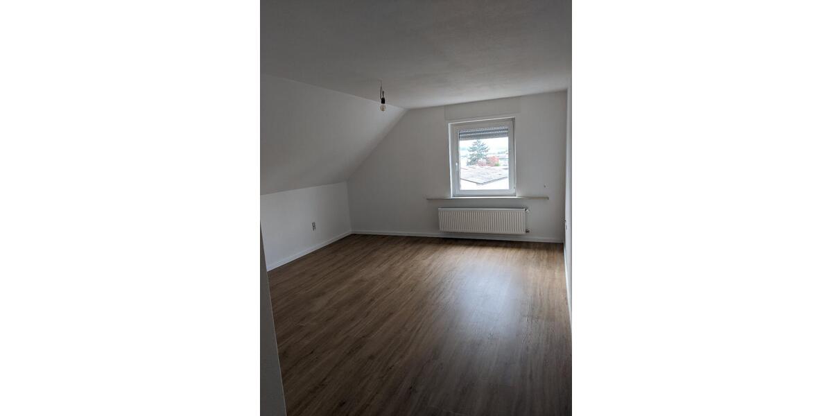 Dachgeschoßwohnung Hüttenberg - 3 Zimmer, 83 m&sup2;, 830&euro; | Angebot:26234374