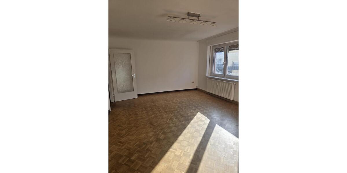 Etagenwohnung Merzig - 2 Zimmer, 85 m&sup2;, 870&euro; | Angebot:25422534