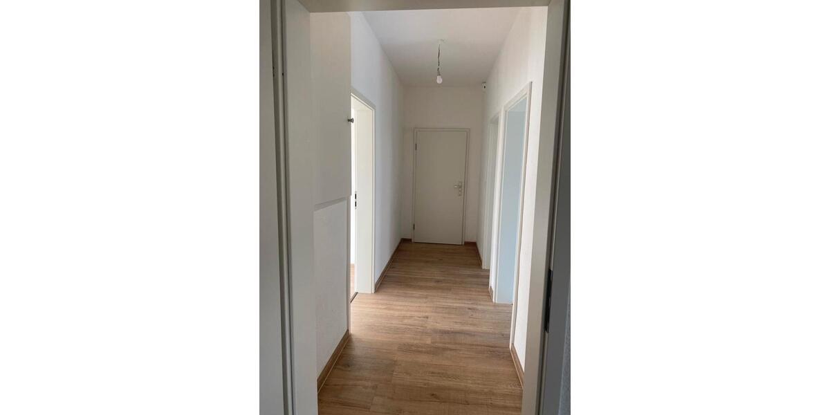 Etagenwohnung Meinerzhagen - 4 Zimmer, 76 m&sup2;, 650&euro; | Angebot:26636767