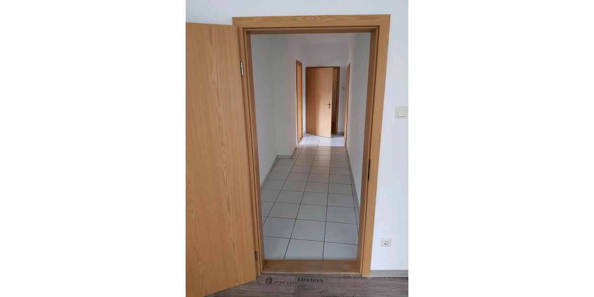 Einfamilienhaus Vohenstrauß - 2 Zimmer, 147 m&sup2;, 750&euro; | Angebot:25853607