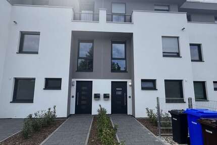 Haus Wesseling - 5 Zimmer, 155 m&sup2;, 1.960&euro; | Angebot:21372739