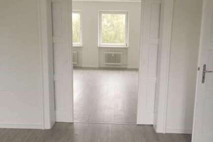Wohnung Salzgitter Bad - 4 Zimmer, 122 m&sup2;, 732&euro; | Angebot:22511306