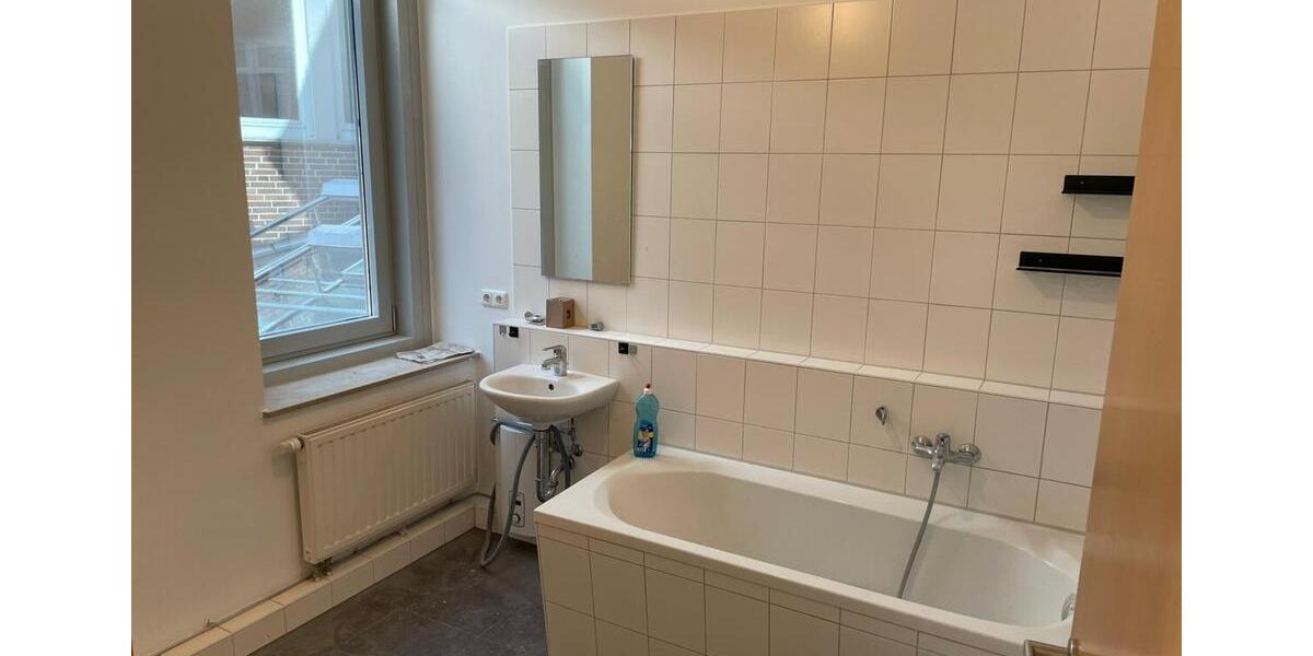 Etagenwohnung Dannenberg (Elbe) - 3 Zimmer, 120 m&sup2;, 900&euro; | Angebot:26422288