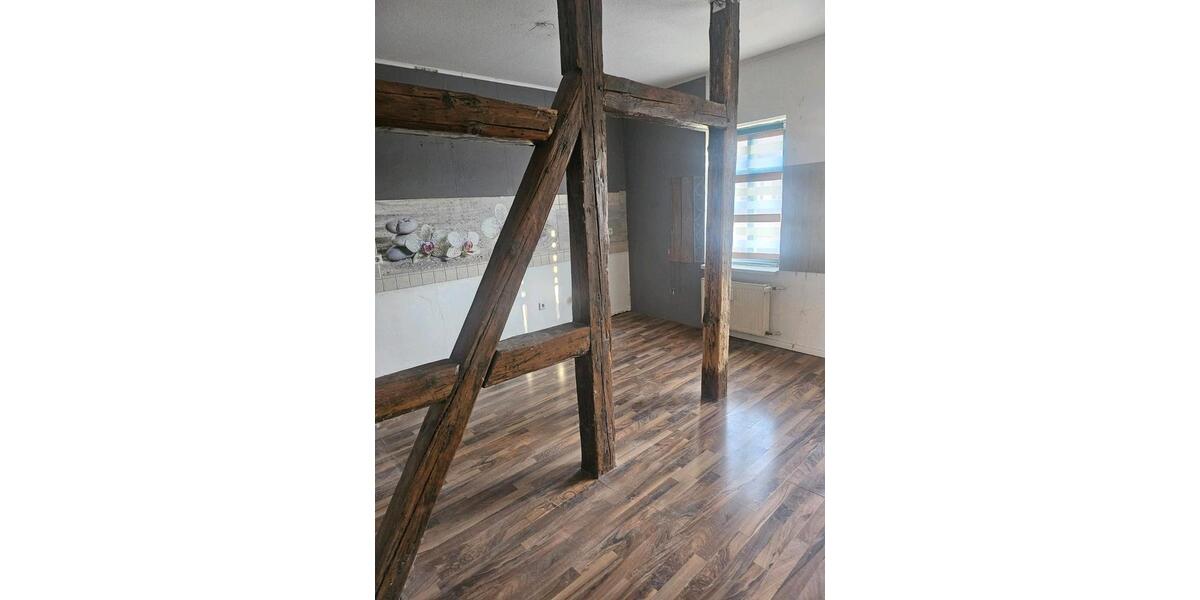 Etagenwohnung Wolmirstedt - 3 Zimmer, 104 m&sup2;, 599&euro; | Angebot:25333499