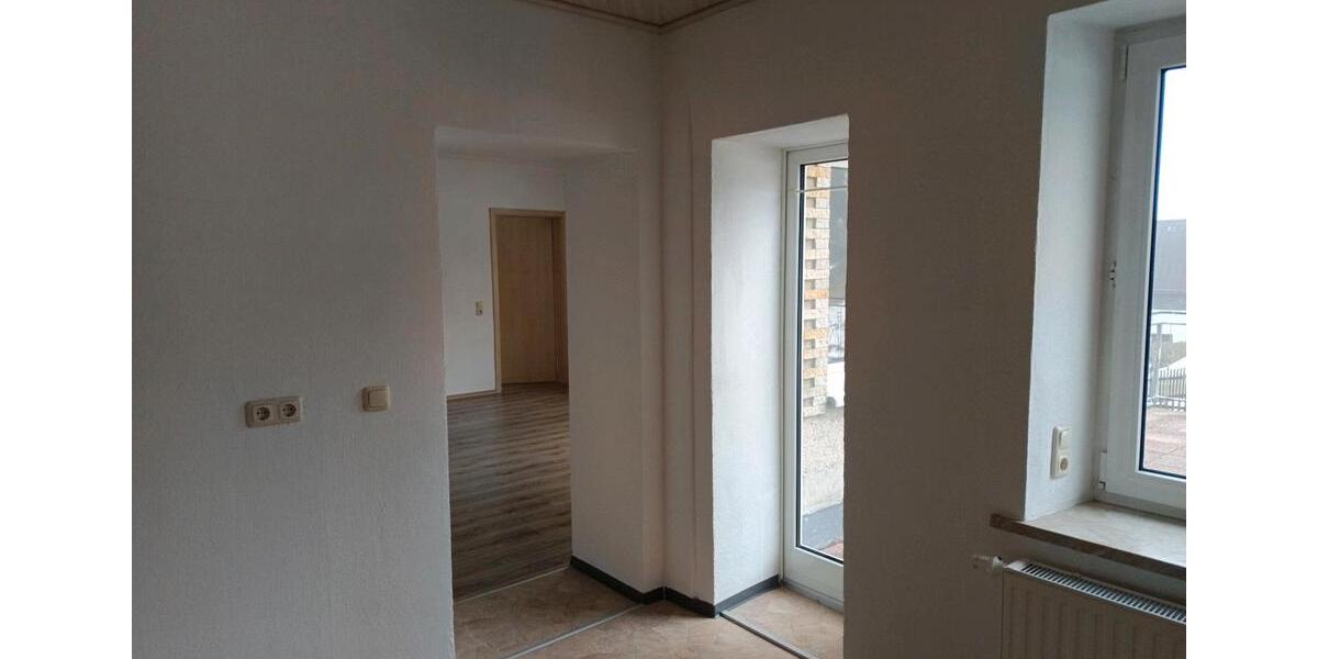 Etagenwohnung Crottendorf - 3 Zimmer, 90 m&sup2;, 550&euro; | Angebot:24837696