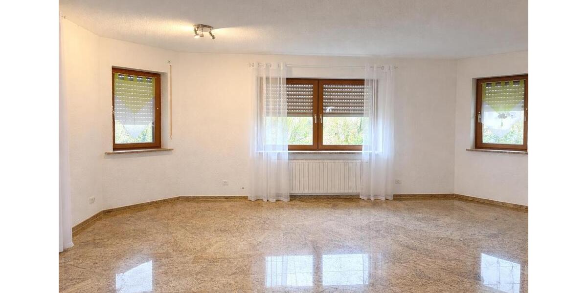 Etagenwohnung Grenzach-Wyhlen Wyhlen - 4 Zimmer, 89 m&sup2;, 1.420&euro; | Angebot:26000102