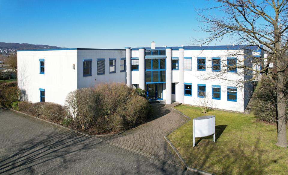 510 m² Bürofläche im Gewerbegebiet von Baunatal, direkt an der A 49 zimmer