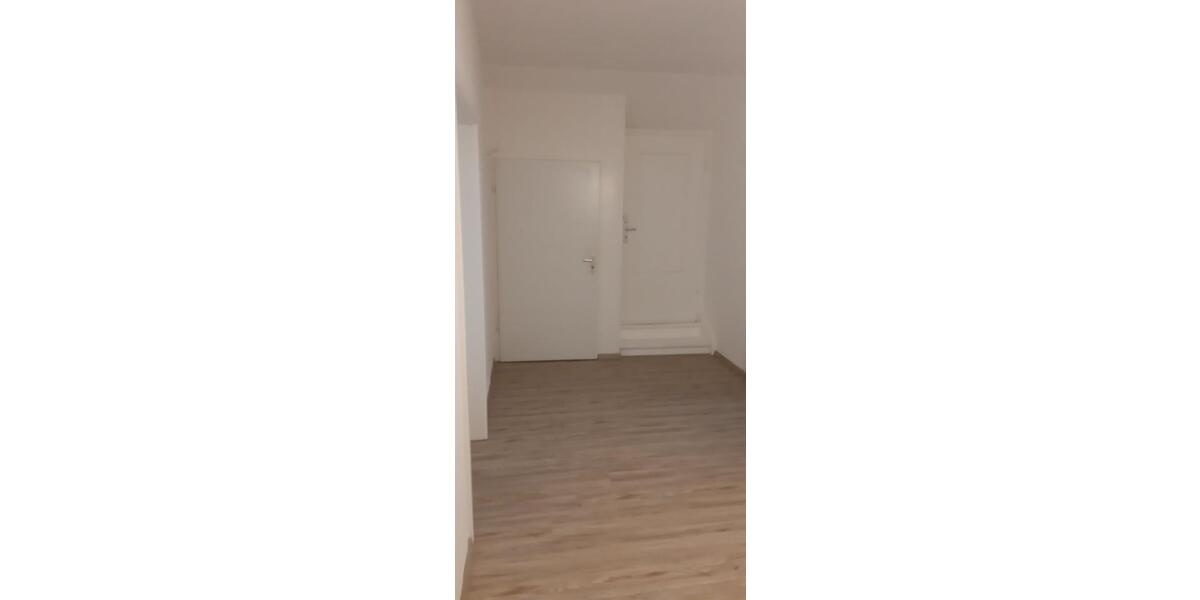 Sehr schöne 5-Zimmer-Altbauwohnung 5 zimmer