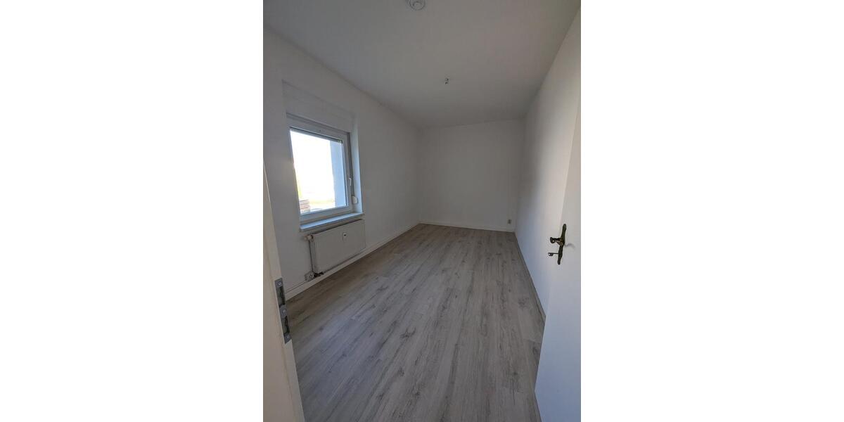 Etagenwohnung Bennewitz - 3 Zimmer, 69 m&sup2;, 599&euro; | Angebot:24747657