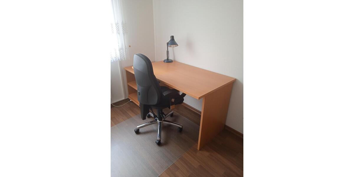 Möblierte 2-Zi. Wohnung mit Balkon und Pkw-Stellplatz 2 zimmer