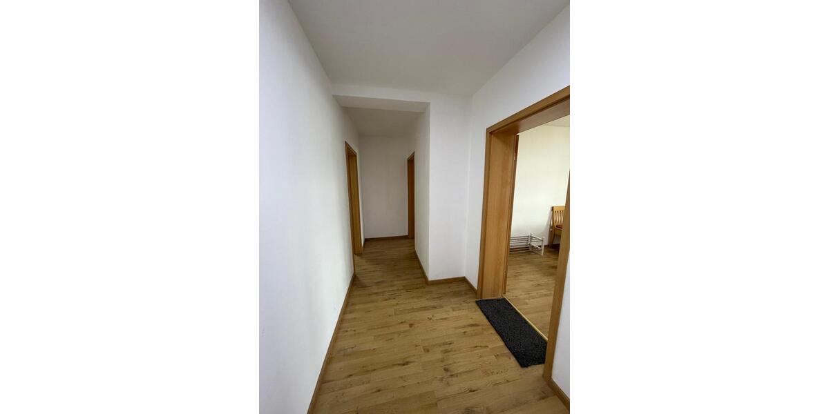 Etagenwohnung Siegen - 4 Zimmer, 105 m&sup2;, 1.100&euro; | Angebot:26563132