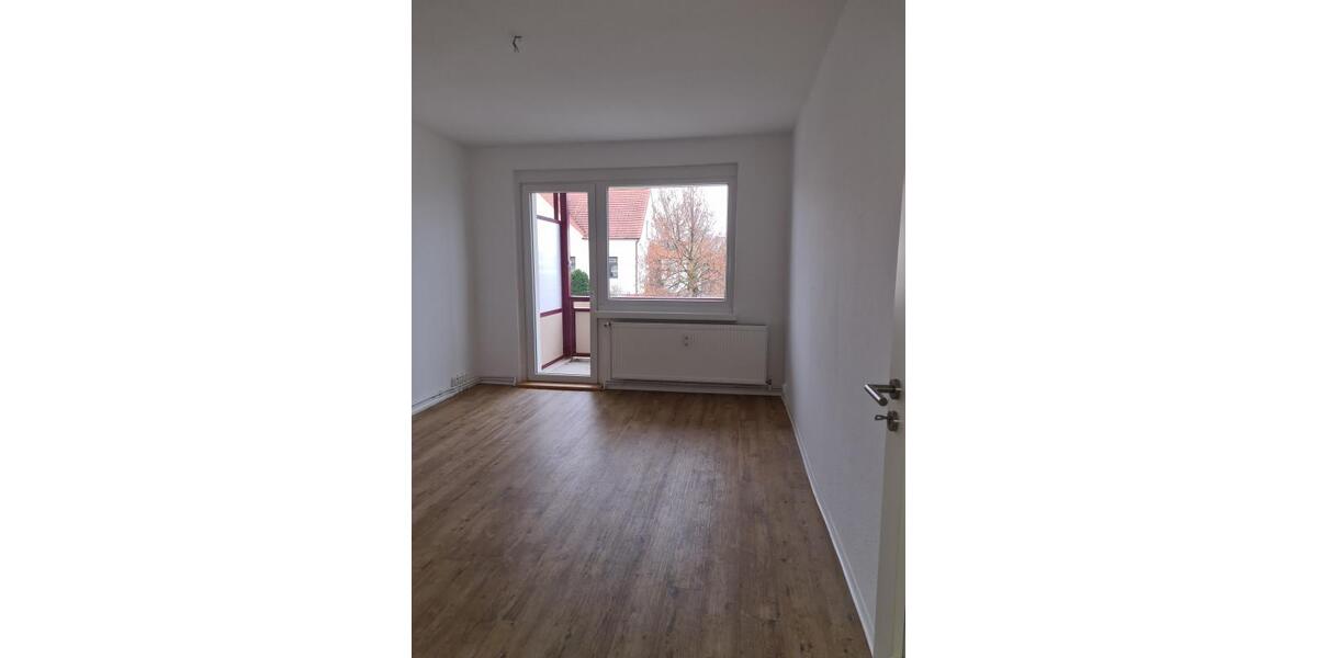 Erdgeschoßwohnung Stendal - 4 Zimmer, 70 m&sup2;, 491&euro; | Angebot:24812771
