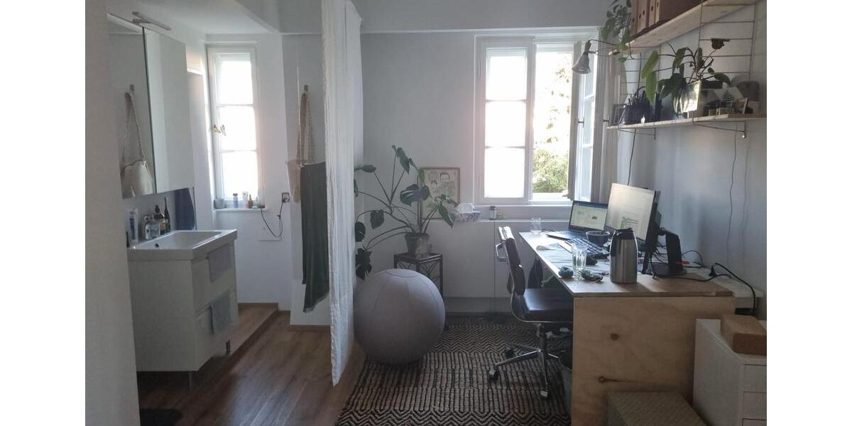 Etagenwohnung München Schwabing-Freimann - 4 Zimmer, 130 m&sup2;, 3.100&euro; | Angebot:25823288