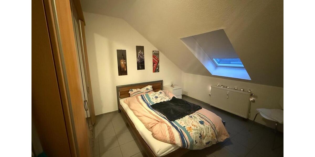 Dachgeschoßwohnung Issum - 2 Zimmer, 40 m&sup2;, 500&euro; | Angebot:24372135