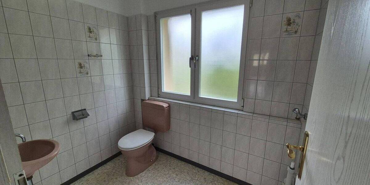 Etagenwohnung Bad Säckingen - 3 Zimmer, 113 m&sup2;, 1.220&euro; | Angebot:26203893