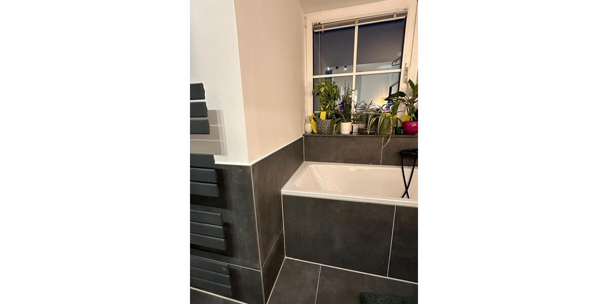 Dachgeschoßwohnung München Schwabing-Freimann - 3 Zimmer, 82 m&sup2;, 2.850&euro; | Angebot:26034256