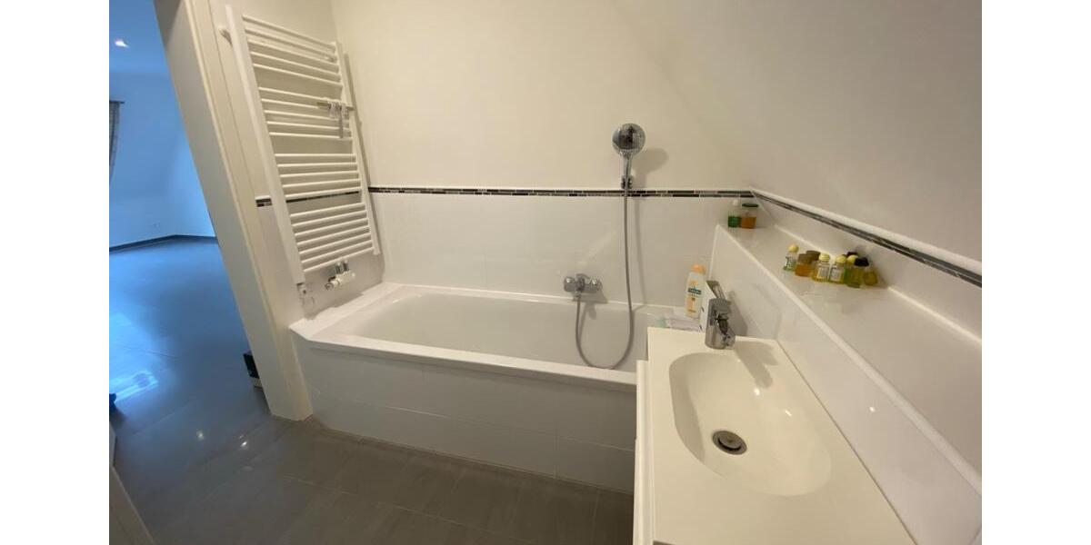 modernes Reihenmittelhaus zur Miete in Cotta 5 zimmer