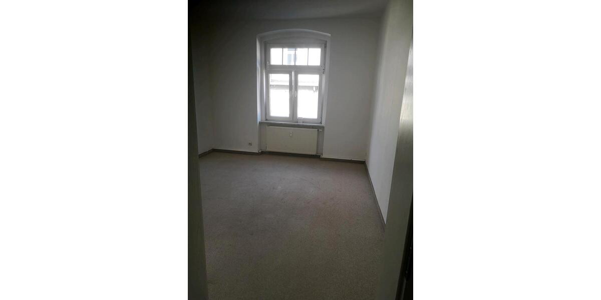 Etagenwohnung Lößnitz - 4 Zimmer, 90 m&sup2;, 750&euro; | Angebot:25790615