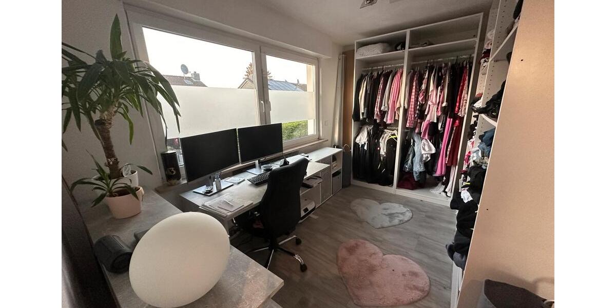 Doppelhaushälfte Wegberg - 4 Zimmer, 135 m&sup2;, 1.600&euro; | Angebot:26260772