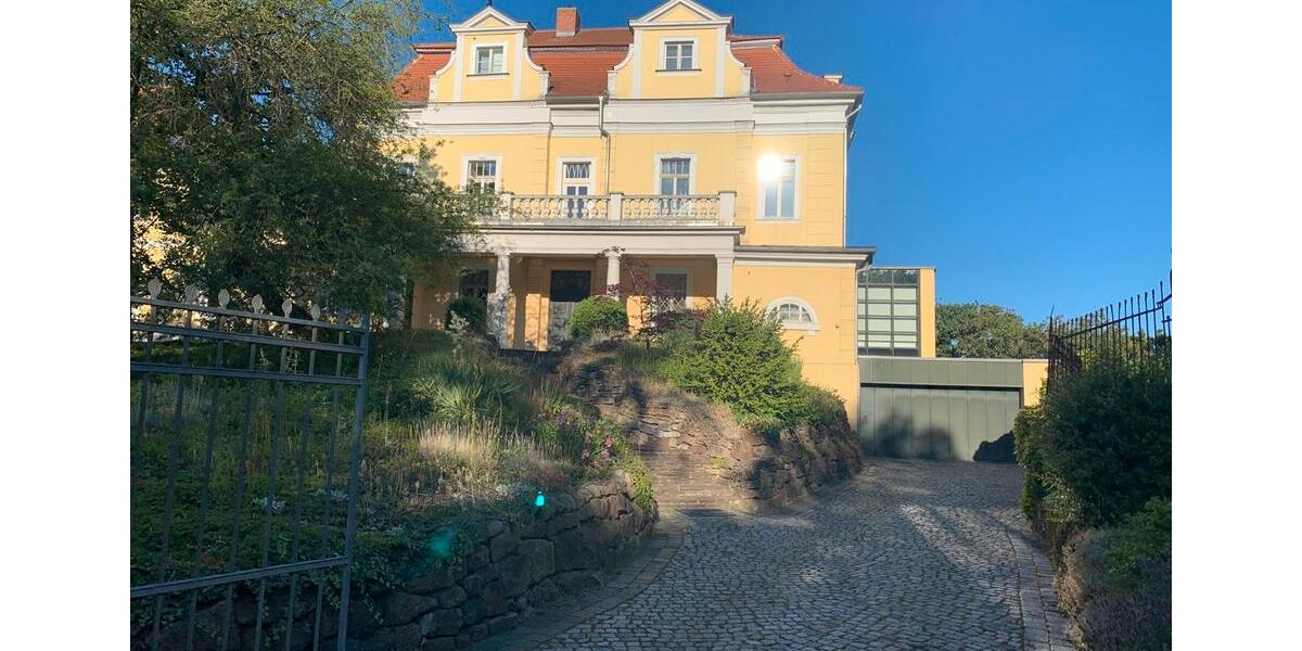 Dachgeschoßwohnung Halle (Saale) - 3 Zimmer, 75 m&sup2;, 1.290&euro; | Angebot:26008357