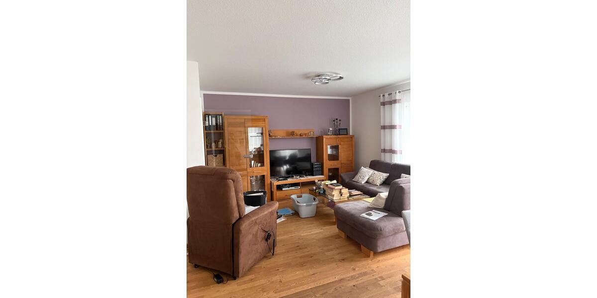 Etagenwohnung Leinburg - 2 Zimmer, 79 m&sup2;, 1.000&euro; | Angebot:25054736