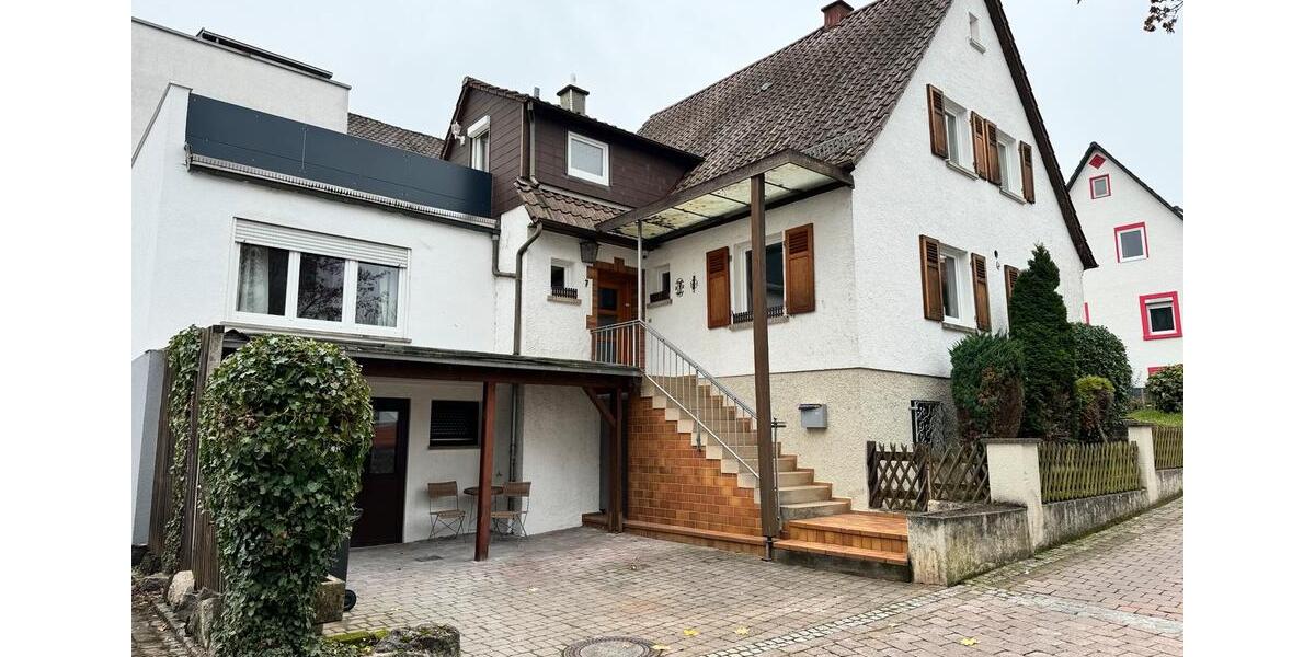 Wohnen auf Zeit Oedheim - 8 Zimmer, 150 m&sup2;, 4.900&euro; | Angebot:19806079