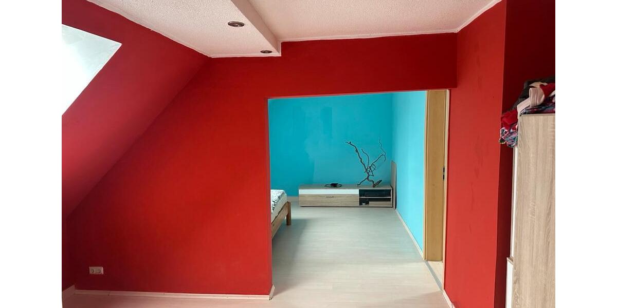 Dachgeschoßwohnung Hecklingen - 4 Zimmer, 115 m&sup2;, 850&euro; | Angebot:25960414